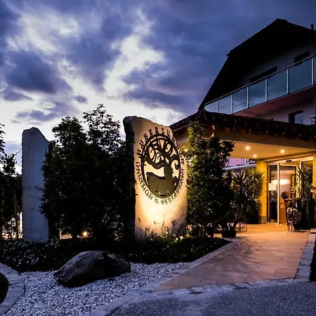 - Restaurant Hubertushof Konukevi 3*