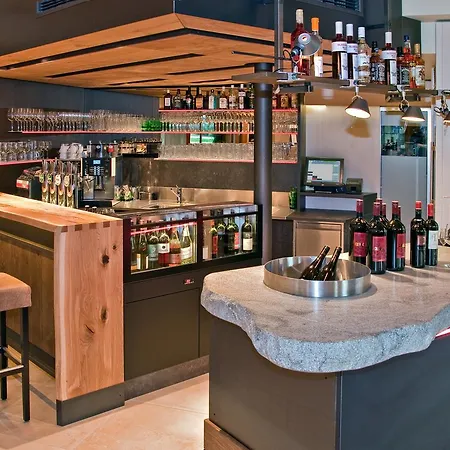 - Restaurant Hubertushof